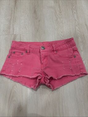 Women's Pink Frayed Hem Denim Shorts